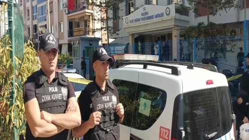 İzmir'de polis merkezine silahlı saldırı: 2 polis şehit oldu