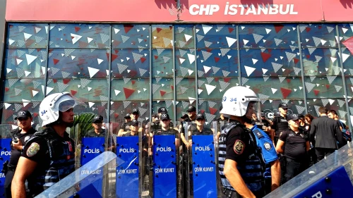 Abluka derhal kaldırılmalı!