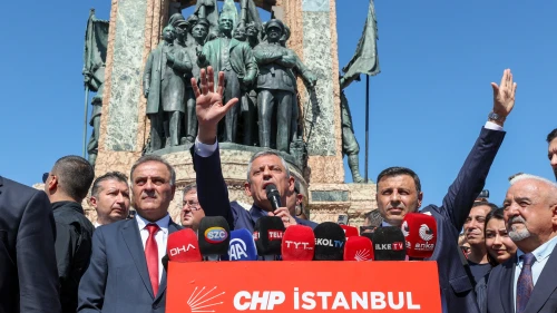 Çelik'e destek Tekin'e tepki!
