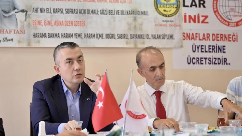 Esenyurt esnafın yanında