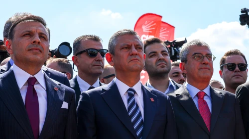 Özgür Özel: Benim vekilim Çelik'tir!