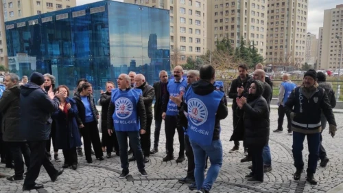 Ataşehir'de işçiler eylemde