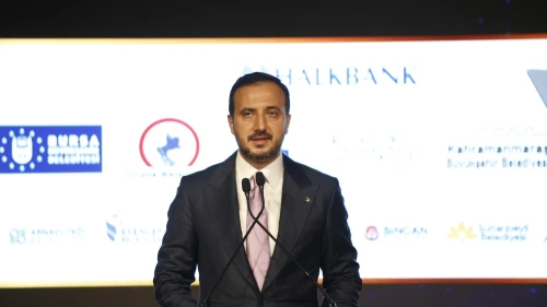 İstanbul hizmete hasret kaldı
