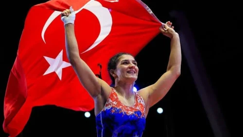 O kız bu mindere çıkarsa biz çıkmayız abdestimiz bozulur