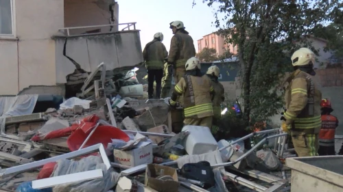 Maltepe'de 3 katı çöken 7 katlı binadan kurtarılanlar konuştu