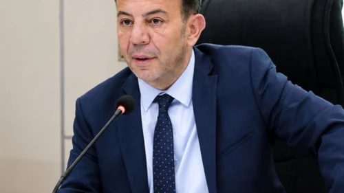 Çeşitli suçlardan beraat etti