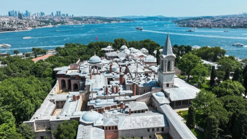 Topkapı Sarayı'na davet