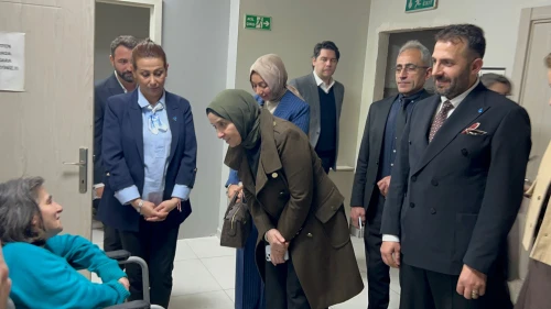 DEVA Parisi iftarından mesaj; Siyasetçi daima halktan yana olmalı!