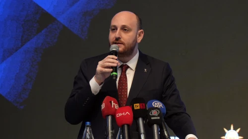 Ara seçimle oyalamak istiyorlar