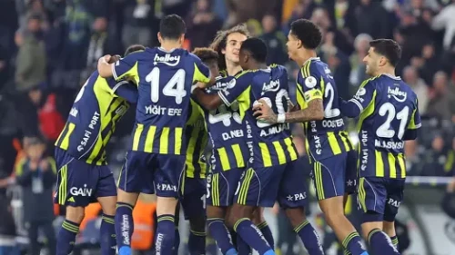 Fenerbahçe, Beşiktaş derbisini kayıpsız geçmek istiyor