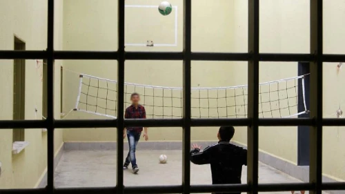 Cezaevlerinin mahkum çocukları