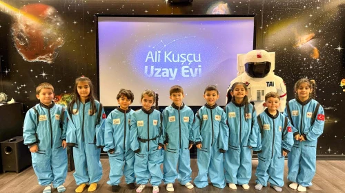 Esenlerli minikler uzaya çıktı!