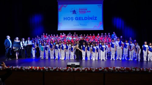 ÇOCUKLARDAN GÖRKEMLİ KAPANIŞ