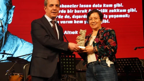 Beyoğlu en iyi şiiri seçti