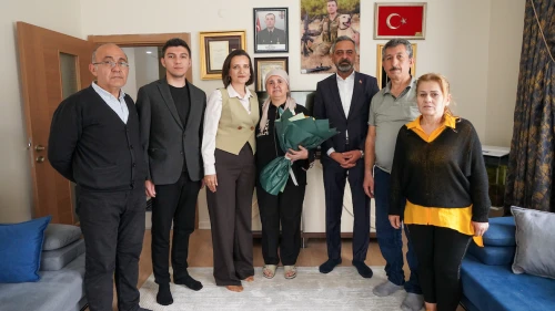 Şehit annelerini unutmadılar
