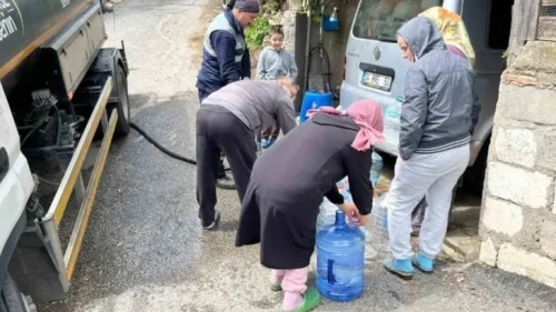 Beykoz 90'ları yaşadı! Günlerdir süren su kesintisi mağduriyeti nihayet sona erdi...