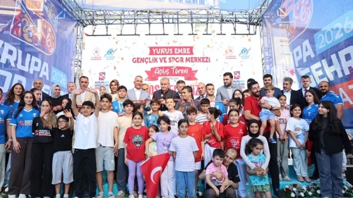 Sultangazi’de Yunus Emre Gençlik ve Spor Merkezi hizmete açıldı