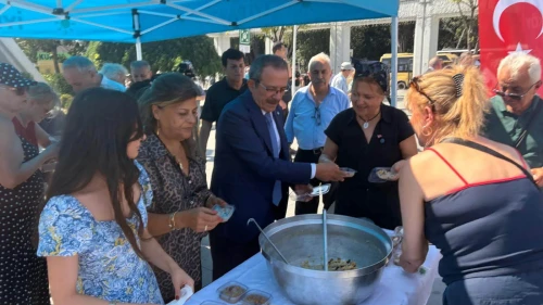 İYİ Parti GİK Üyesi Özdemir Polat, Bakırköy'de Aşure Etkinliğine Katıldı: "Dayanışmanın Gücüne Vurgu Yaptı"
