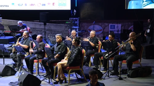 Orkestra ortama neşe kattı