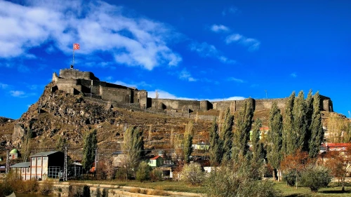 Sınırda yeni kültür merkezi: Doğu Kapı Kültür Arpaçay'da kapılarını açtı