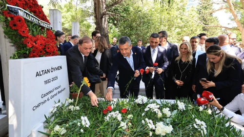 Altan Öymen gibi anılalım!
