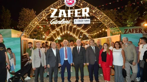 Bir milletin zafer günü