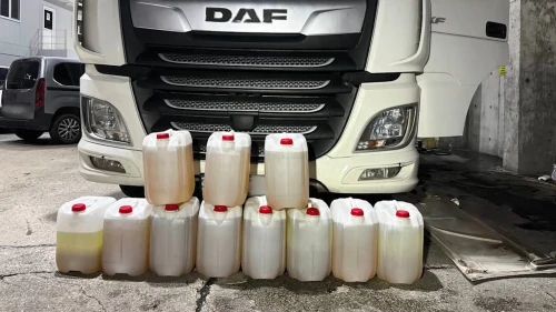 İstanbul’da tır’ın yakıt tankında 224 kilogram sıvı metamfetamin ele geçirildi