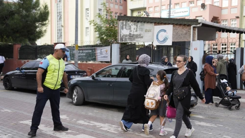 Kartal'da okul önleri güvenli