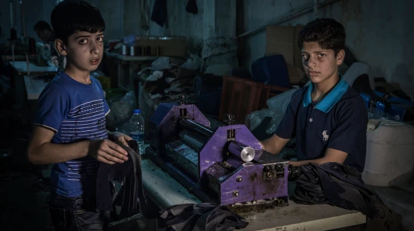 Küçük omuzlarda büyük yük