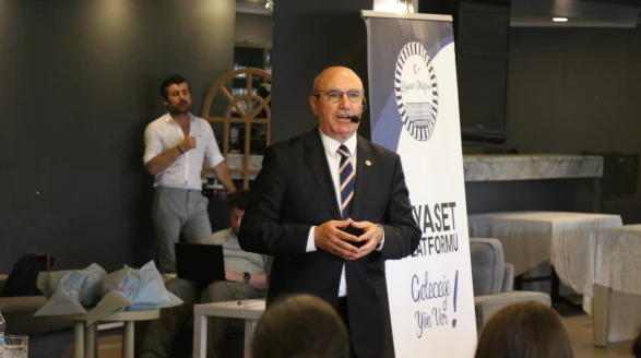AKP’nin umudu oldu Kemal Bey...