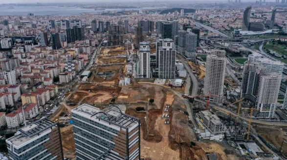 İstanbul'da  dönüşüm telaşı! Sokaklar adeta şantiyeye döndü
