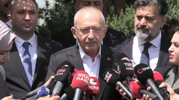 Kılıçdaroğlu: Özgür Bey'e yeni görevi hayırlı olsun