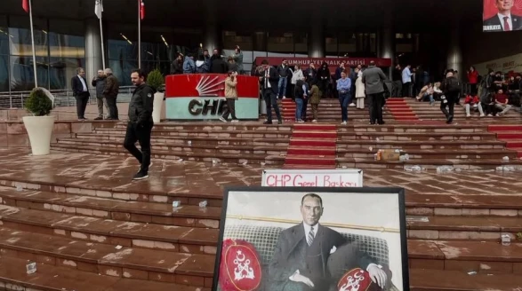 Genel Merkez darmaduman!