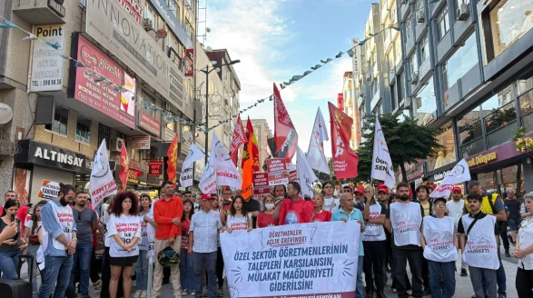 Öğretmenler köle değildir!