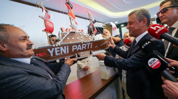 Yeni Parti eski hikaye!