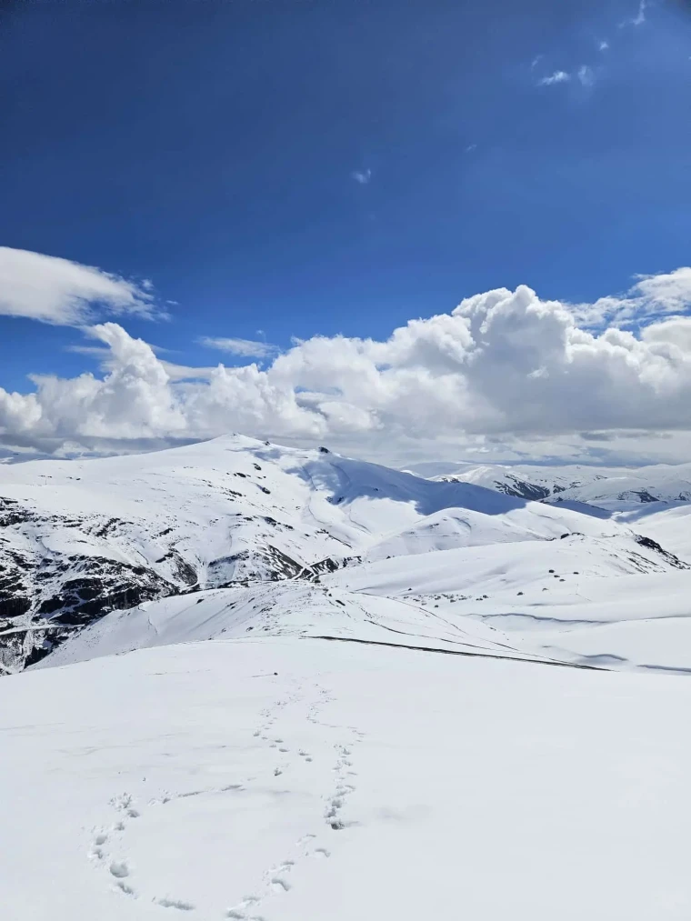 Doğu Karadeniz’de nisan ayında kar yağdı 7