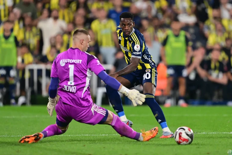 Eski Fenerbahçeli Galatasaray'a imza atacak! Jhon Duran resmen Aslan oluyor 2