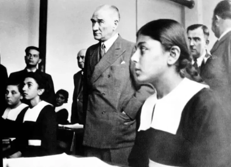 Başöğretmen’den  bugüne uzanan ışık