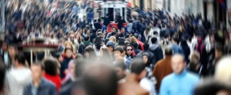 Ahlaksızlık kol geziyor