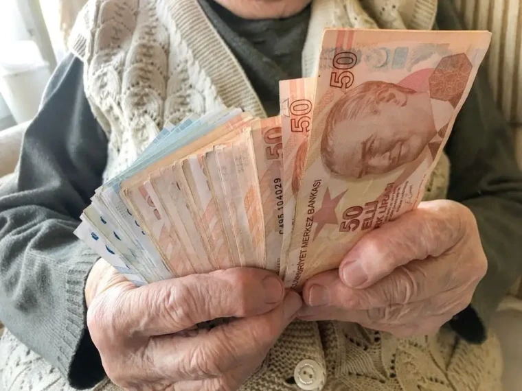 Emekli bayram  ikramiyesi 2025