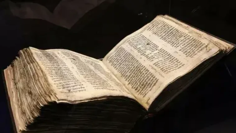 “Musa’nın tanrısına çıkayım da bakayım” (1)