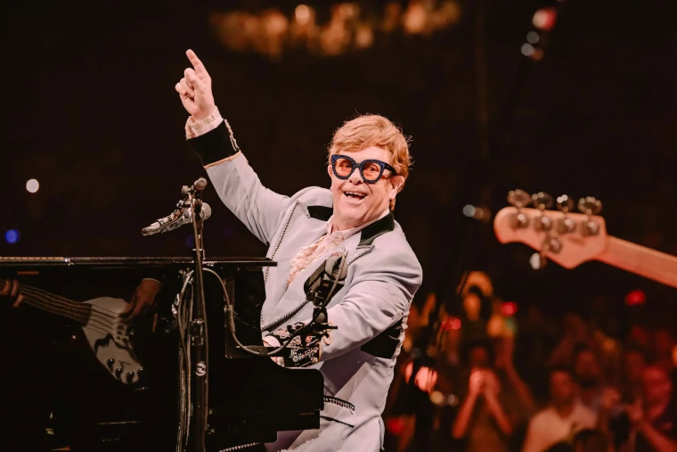 Elton John hakkında az bilinenler