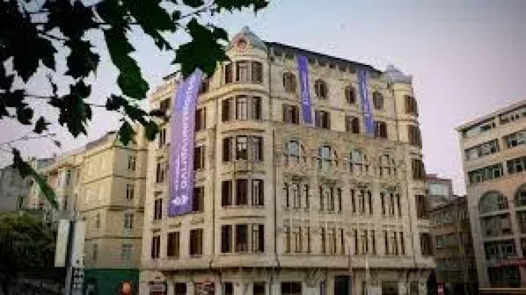 Şehrin merkezinde bir dev kampüs: Galata Üniversitesi