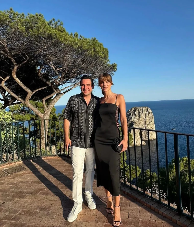 Nazlı & Hacı Sabancı Çifti Yine Jet Sosyetenin Tatil Radarında! Bu Kez Durağımız: Capri