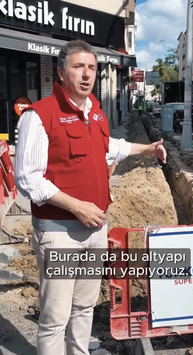 Başkan, yeşilçam oyuncularına taş çıkartıyor