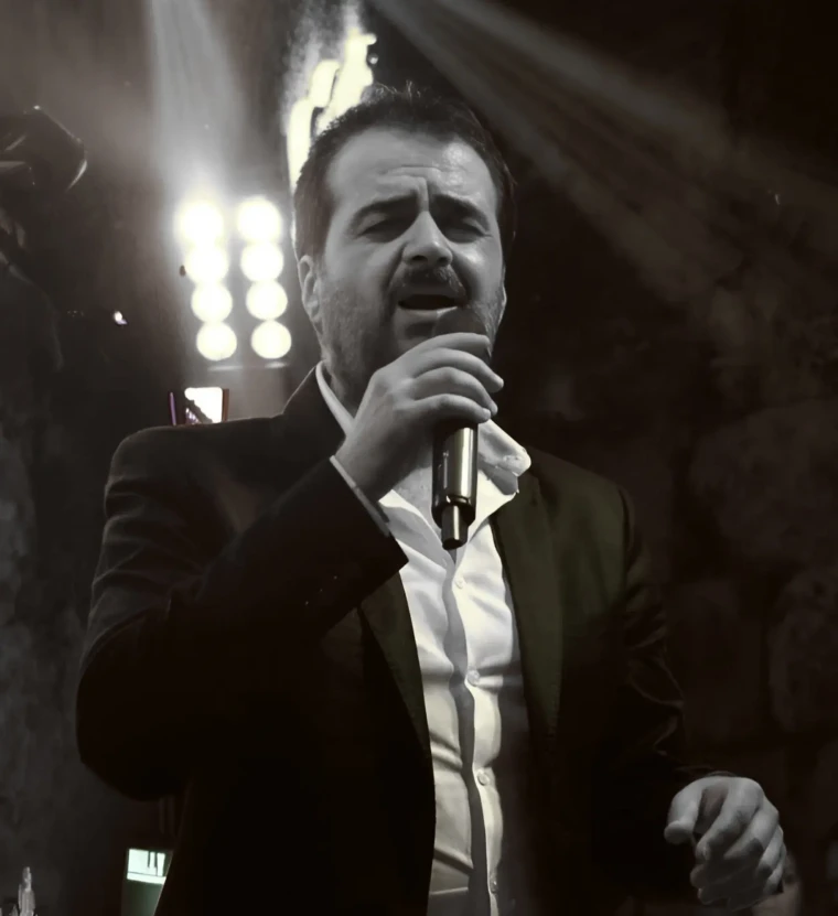 Ferda Anıl Yarkın akustik proje yapsa...