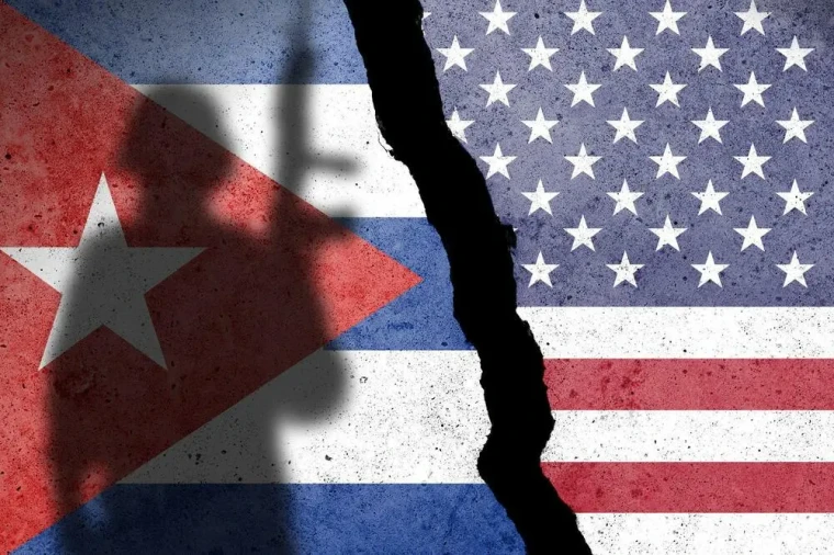 Küba yol ayrımında