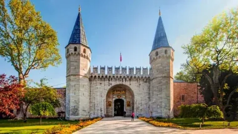 Topkapı’nın gece sakinliği