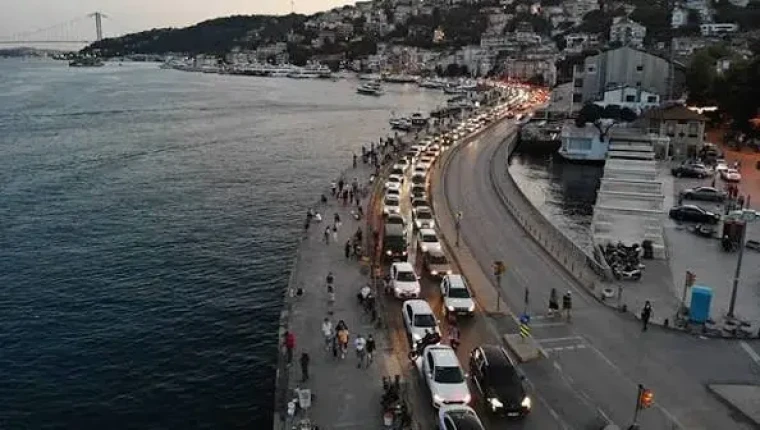 İstanbul trafiği üzerine tartışmak