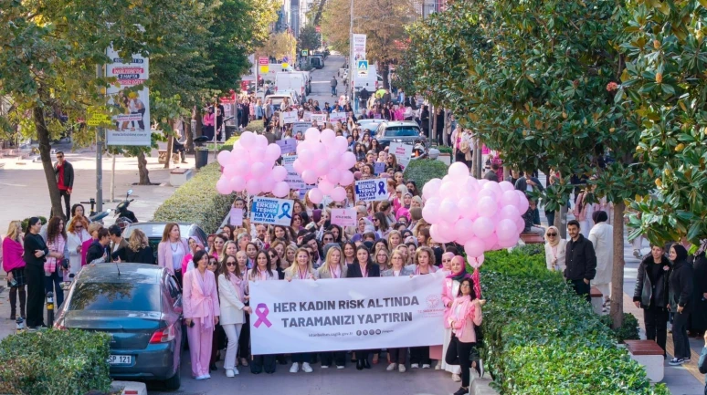 Bakırköy pembeye boyandı